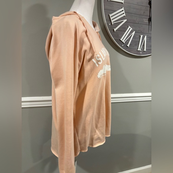 Independent Trading Company Local Boutique - Island Vibes worn 2x Size Large - Picture 2 of 13